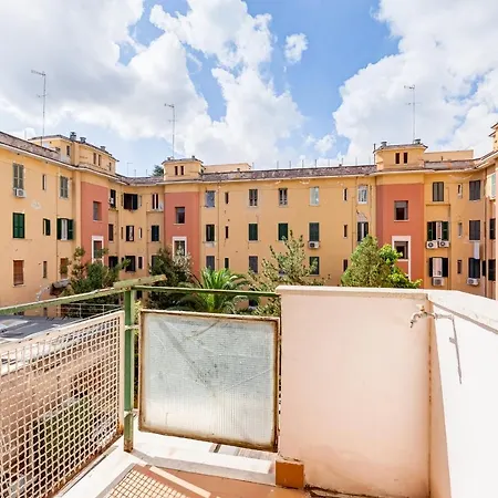 La Casa Di Andrea Ai Musei Vaticani 3 شقة روما